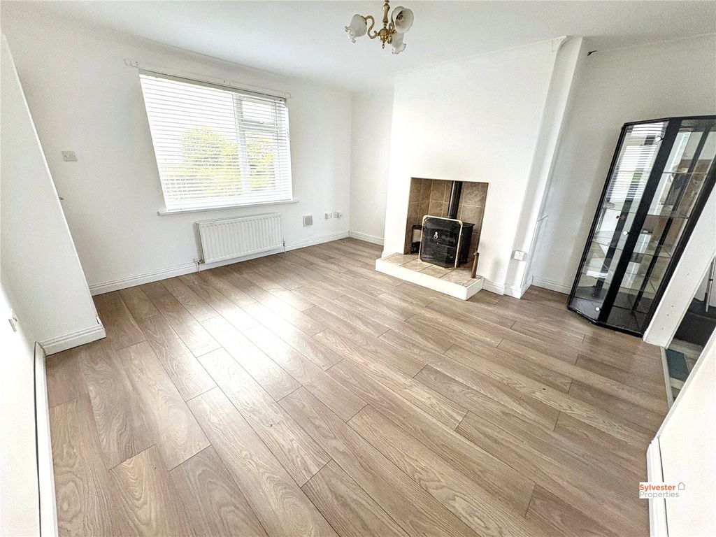 Property photo 3 of 20 Picture No. 16