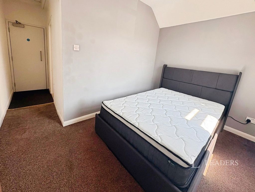 Property photo 1 of 8 Pbox-Img.Jpg