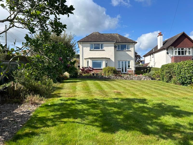 Property photo 1 of 11 Photo 5