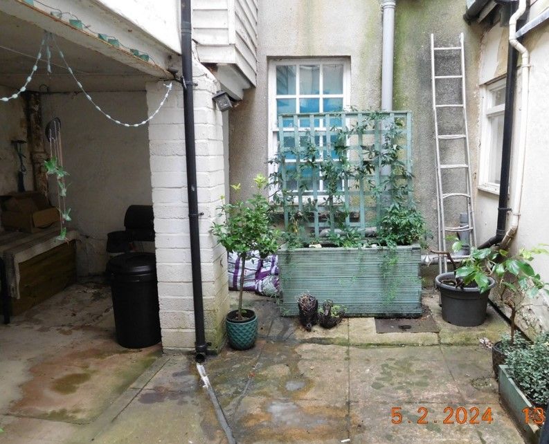 Property photo 2 of 26