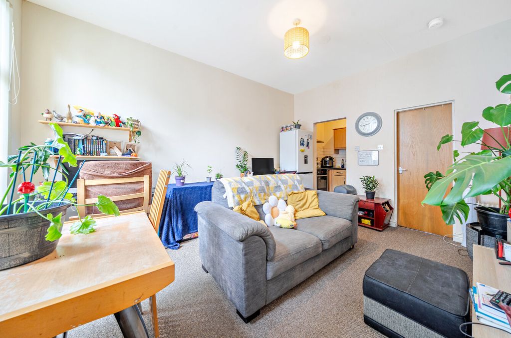 Property photo 3 of 10 1312493-3-68591c9...