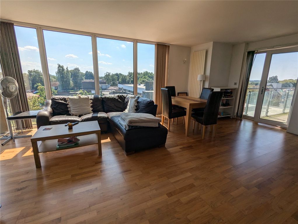 Property photo 3 of 17 Lounge/Kitchen Diner