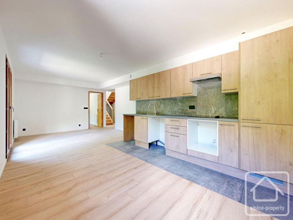 Property photo 1 of 31