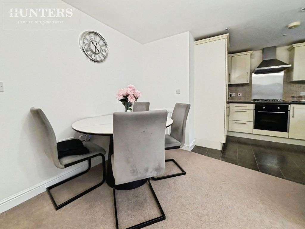 Property photo 3 of 9 Pbox-Img.Jpg