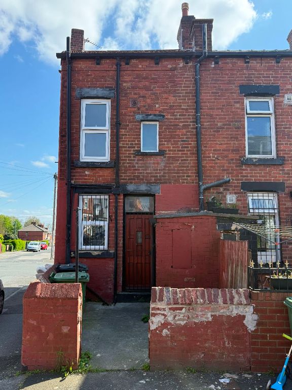 Property photo 2 of 10 Rear