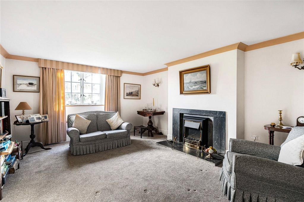 Property photo 2 of 26 Drawing Room