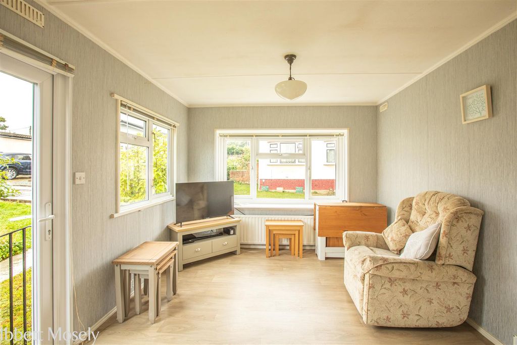 Property photo 2 of 7 20261007-5 St Ann's Way-2.Jpg