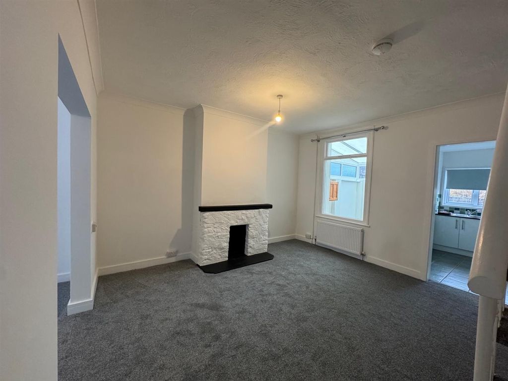 Property photo 3 of 17 Lounge - Open Plan Dining Room