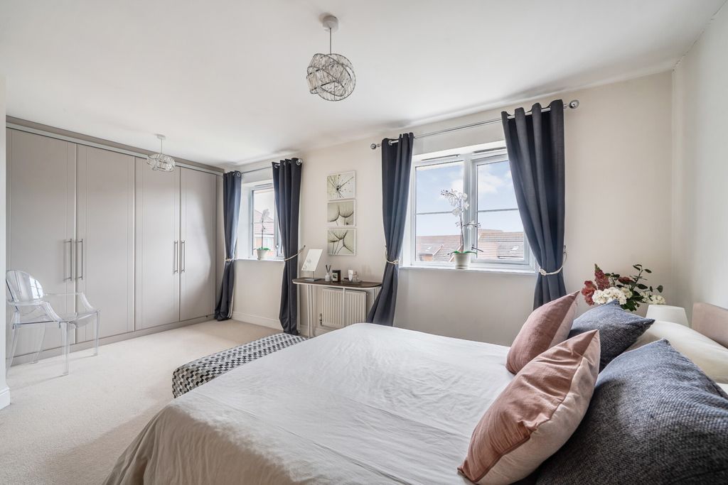 Property photo 3 of 21 1447659-2-69E8846...