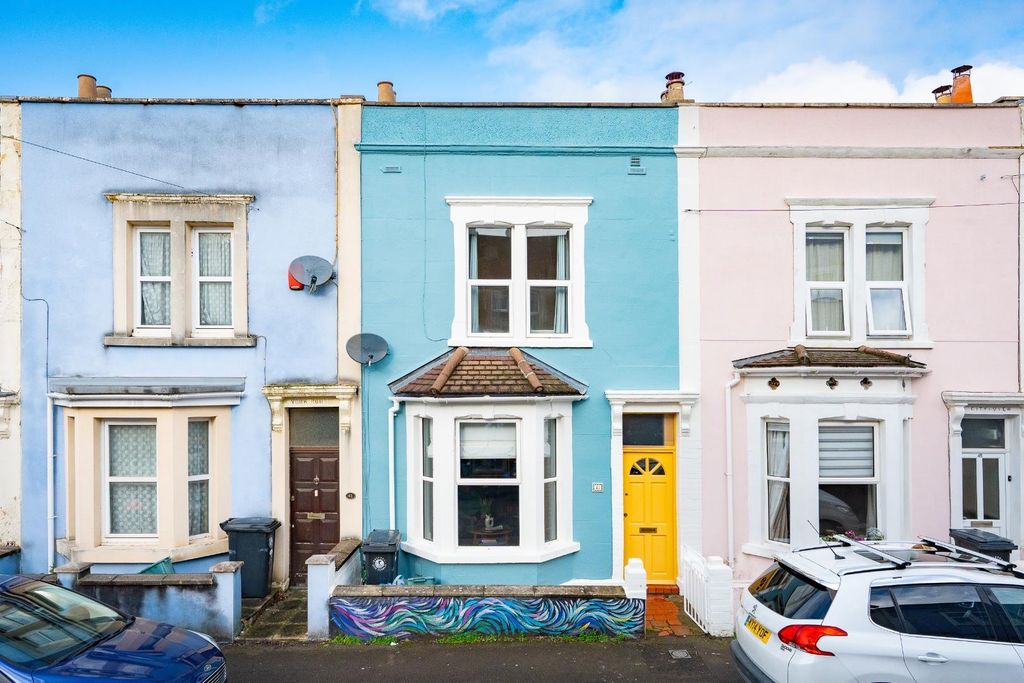 Property photo 2 of 29 Olh03166.Jpg