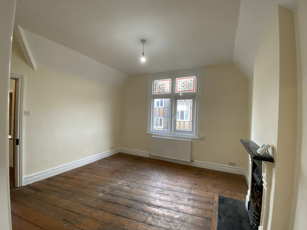 Property photo 3 of 9 Sitting Room