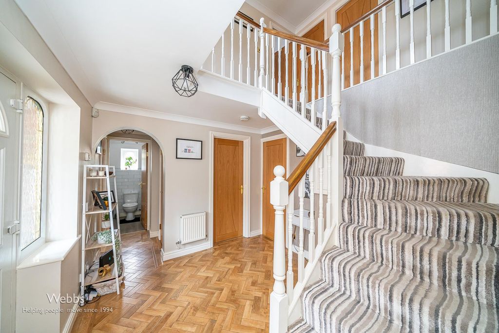 Property photo 2 of 34 Â© Webbs Estate Agents Â© (15 Of 87).Jpg