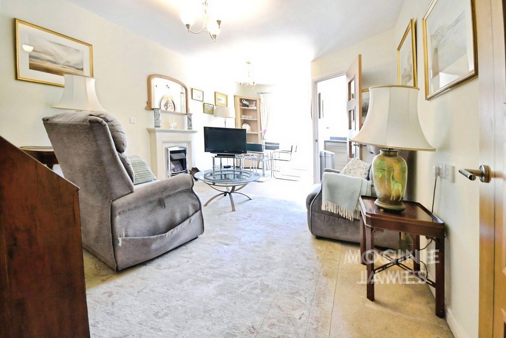 Property photo 3 of 12 Pbox-Img.Jpg