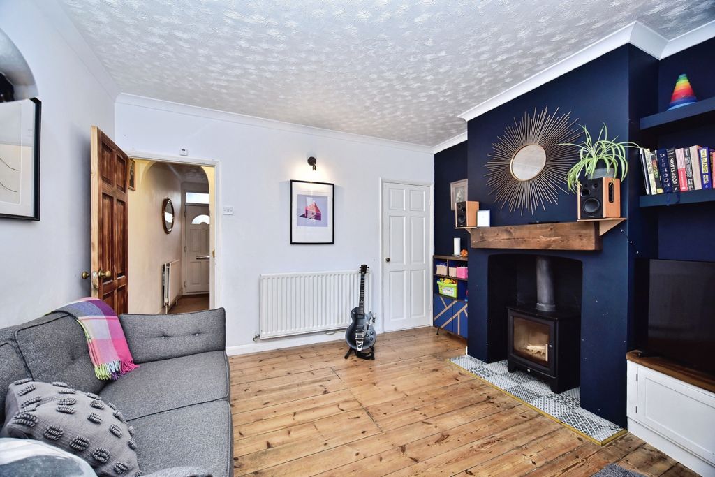 Property photo 2 of 15 Living Room