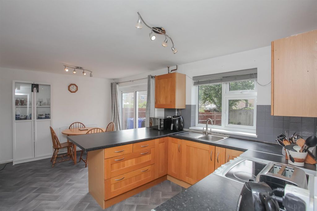 Property photo 3 of 11 Img_2679.Jpg