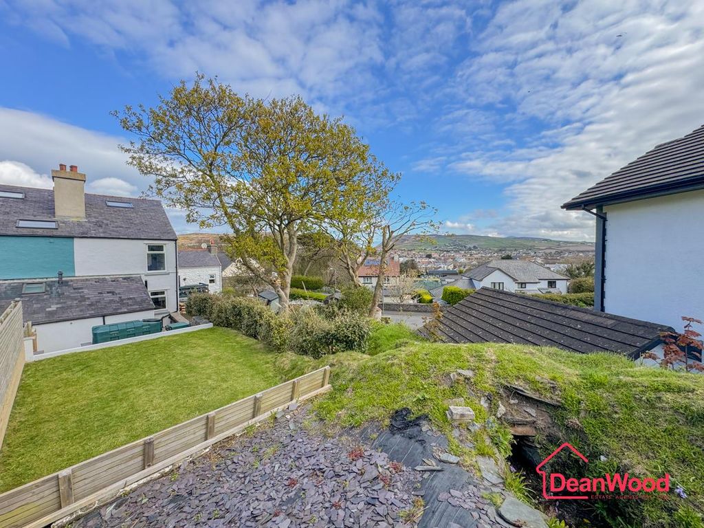 Property photo 3 of 29 3.Jpg