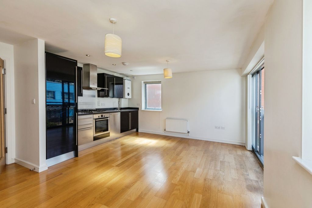 Property photo 2 of 19 Pbox-Img.Jpg