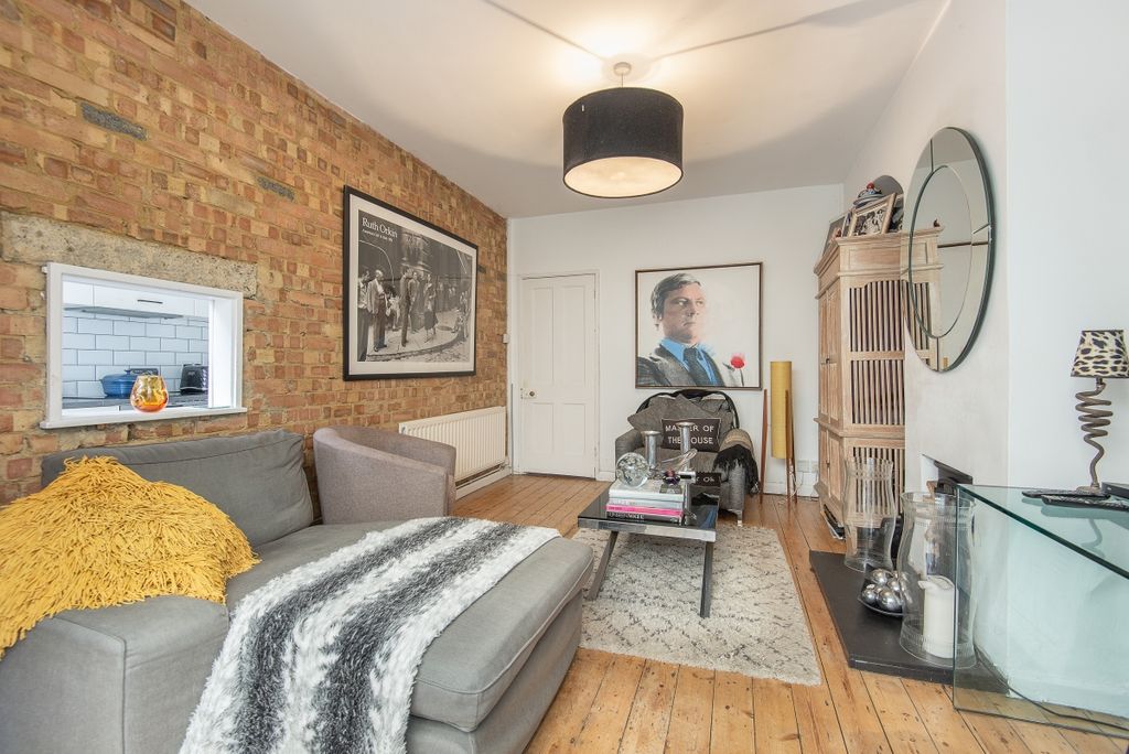 Property photo 2 of 12