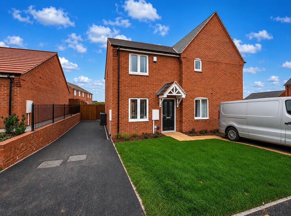 Property photo 1 of 22 26.Png