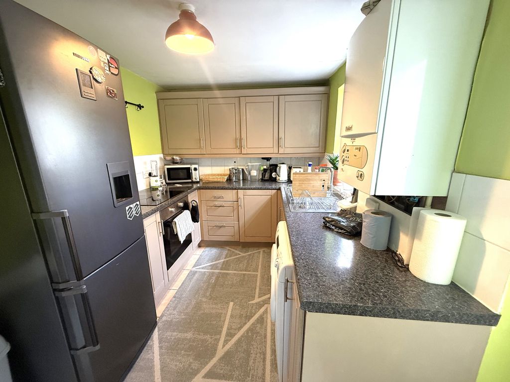 Property photo 2 of 8