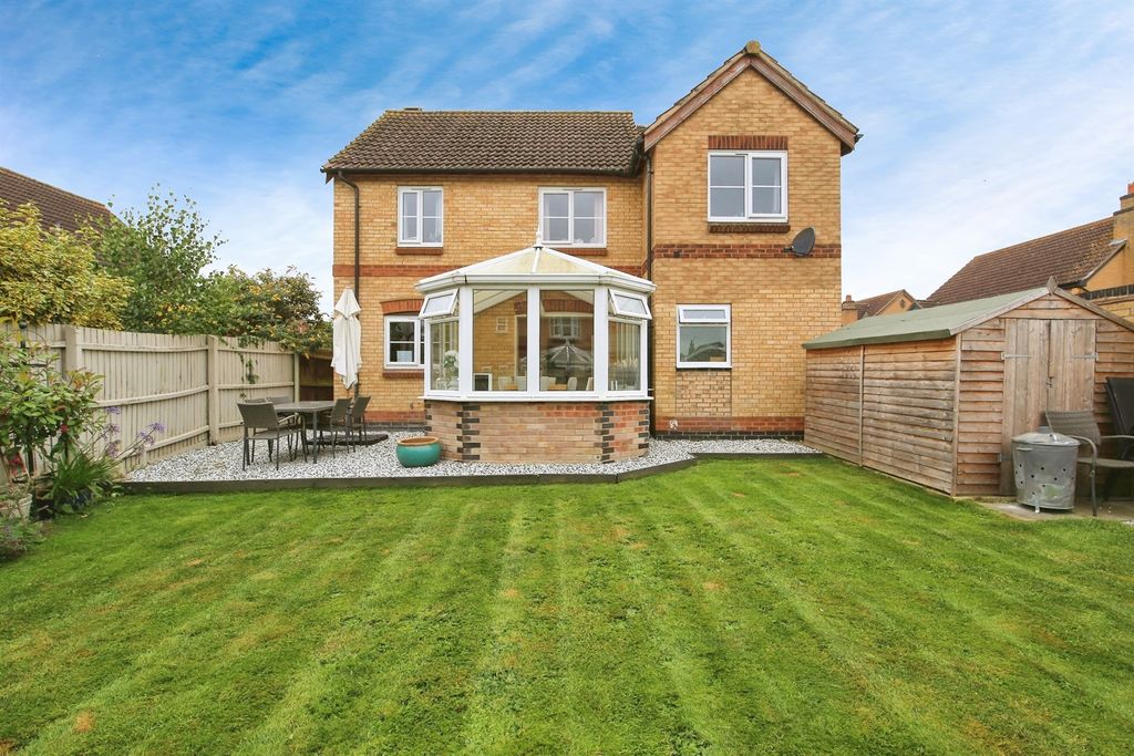Property photo 2 of 18