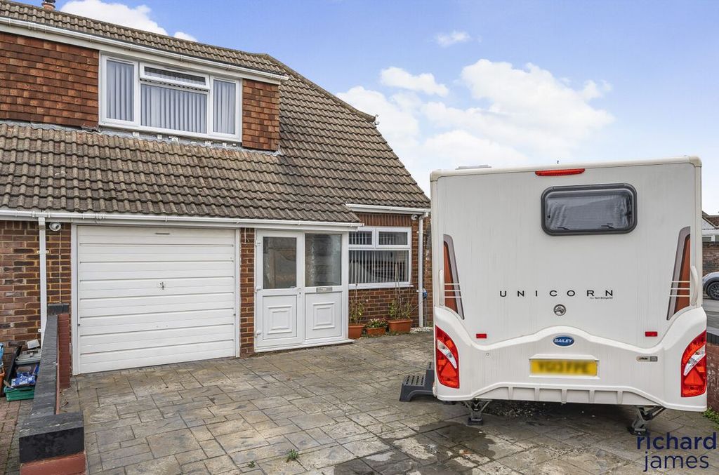 Property photo 1 of 19 1c710Dba-780A-4E7...