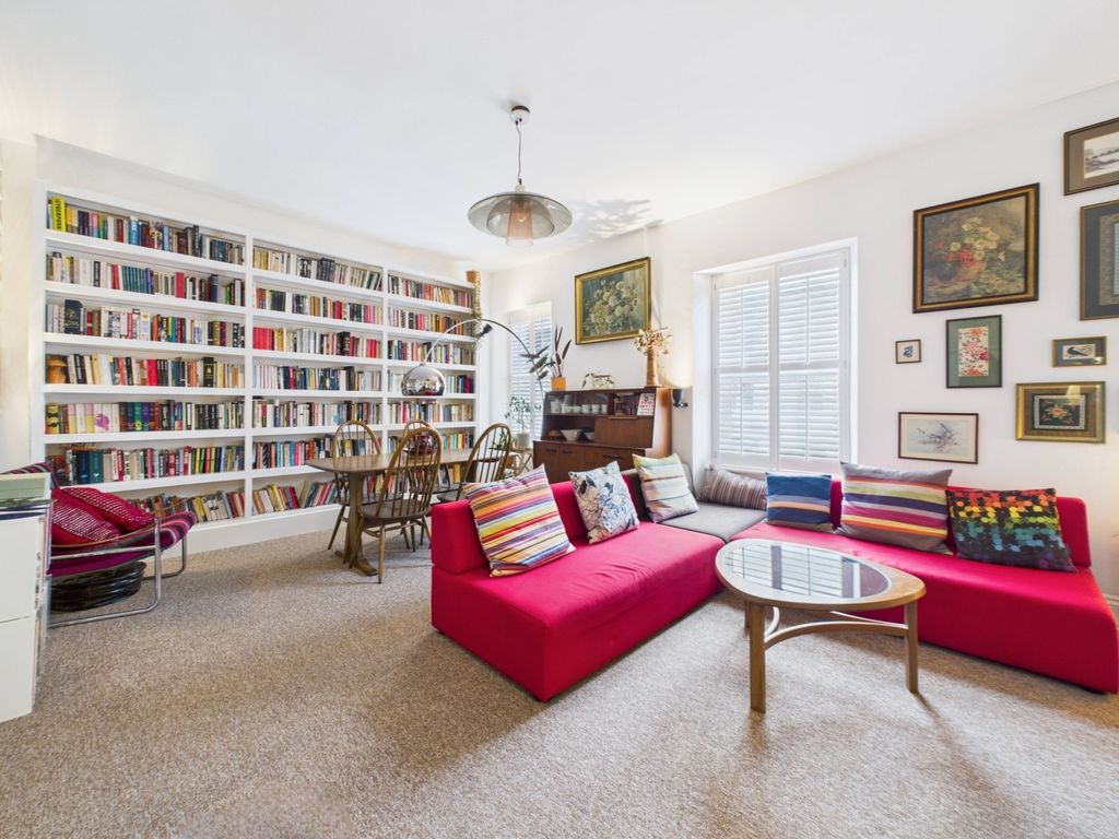 Property photo 2 of 14 Cam02195G0-Pr0091-Still006