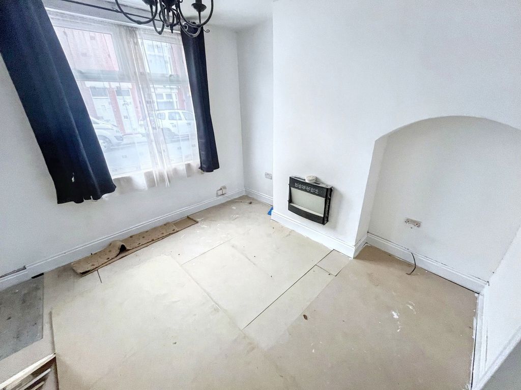 Property photo 3 of 9