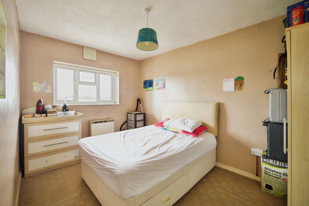Property photo 3 of 12 Pbox-Img.Jpg