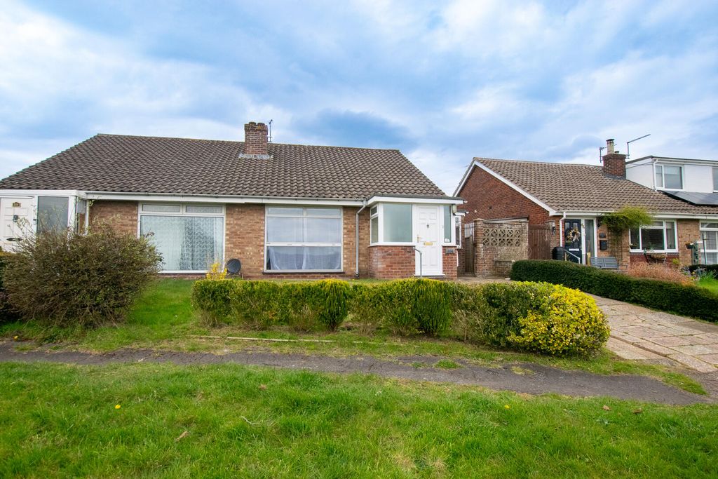 Property photo 1 of 18 Front (Exterior)