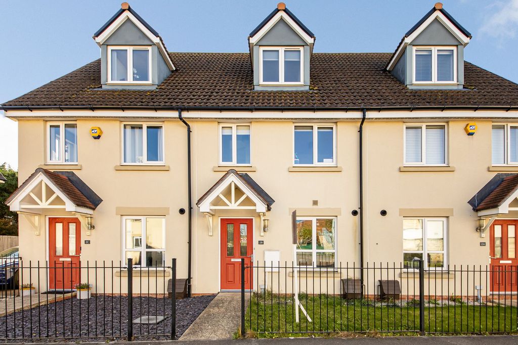 Property photo 1 of 15