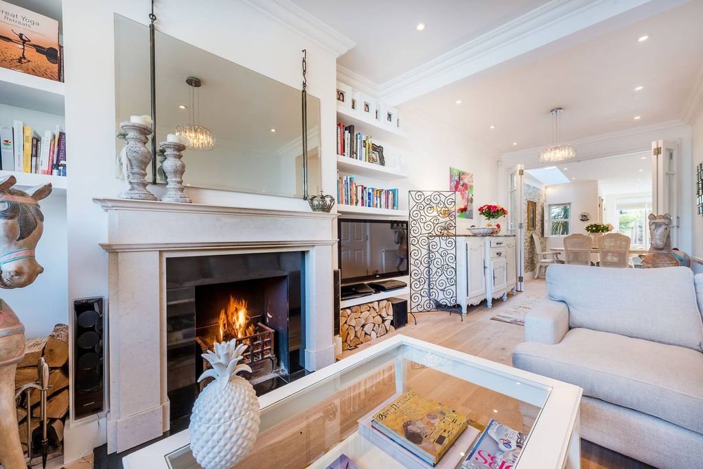 Property photo 1 of 26