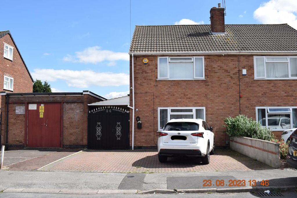 Property photo 1 of 28 Front (Exterior)