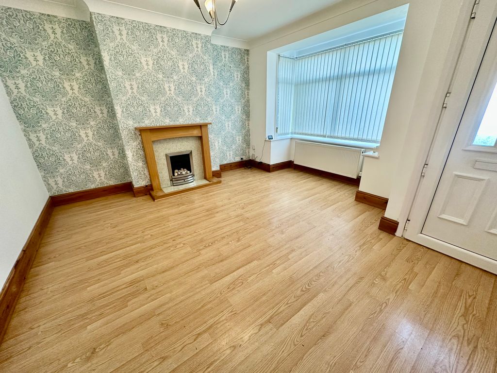 Property photo 3 of 9 Bedroom