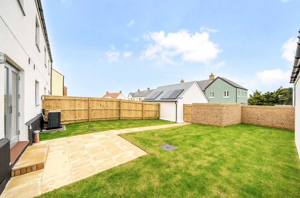 Property photo 2 of 11 Picture No. 03