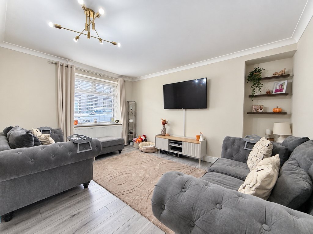 Property photo 2 of 20 89Dcd60D-C0C7-4E7B-9Dd6-Ac209D0F54D9