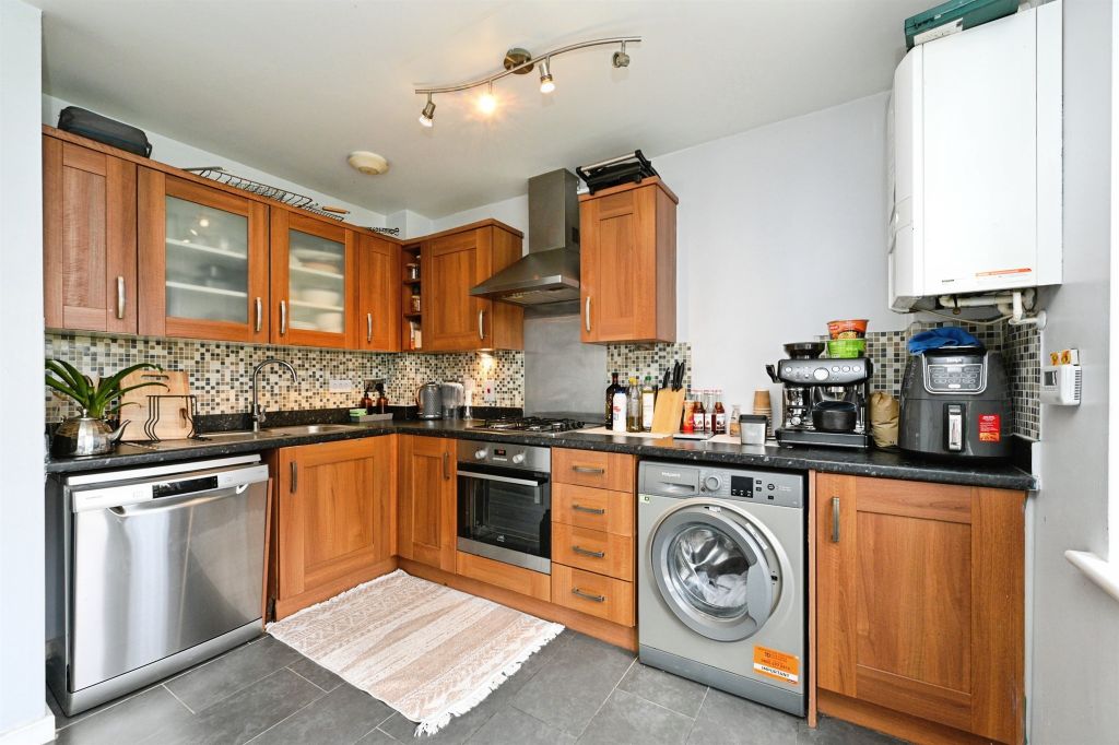 Property photo 2 of 14