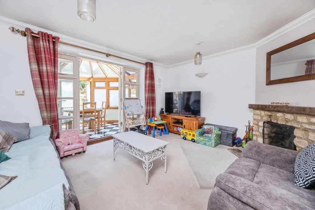 Property photo 2 of 20 Pbox-Img.Jpg
