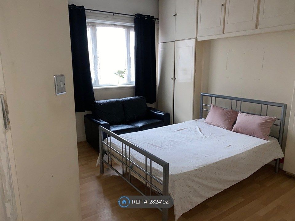 Property photo 1 of 3