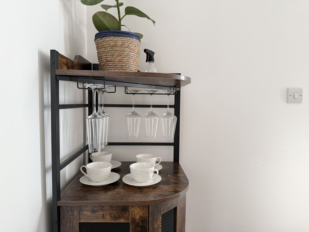 Property photo 1 of 31