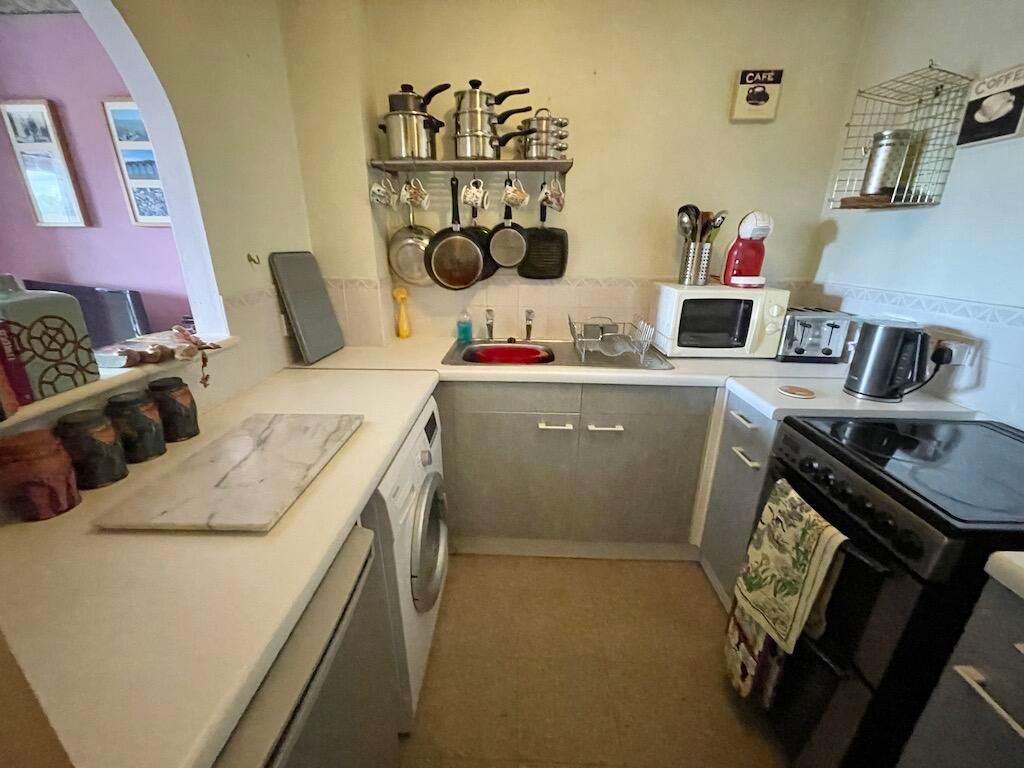 Property photo 3 of 6