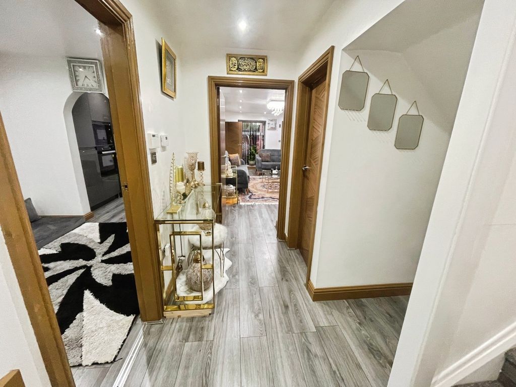 Property photo 3 of 21 Picture No. 09