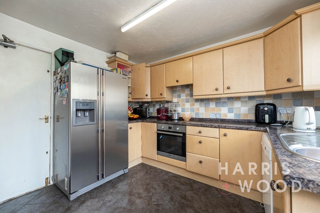 Property photo 3 of 22 4170725