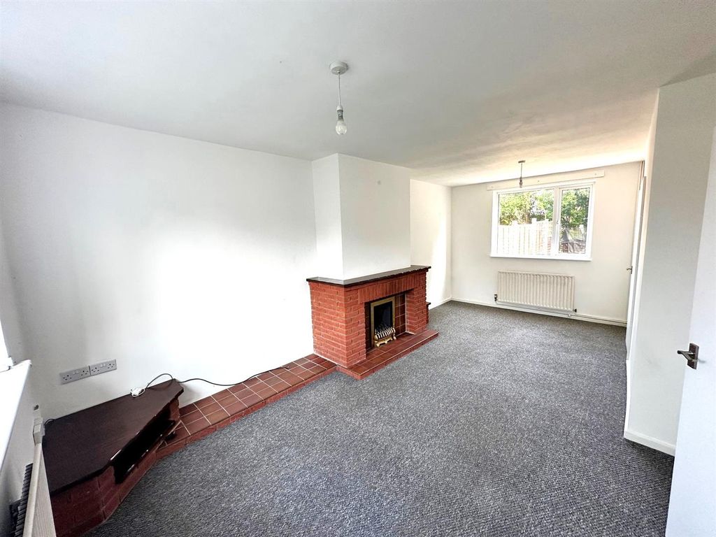 Property photo 3 of 12 7.Jpg