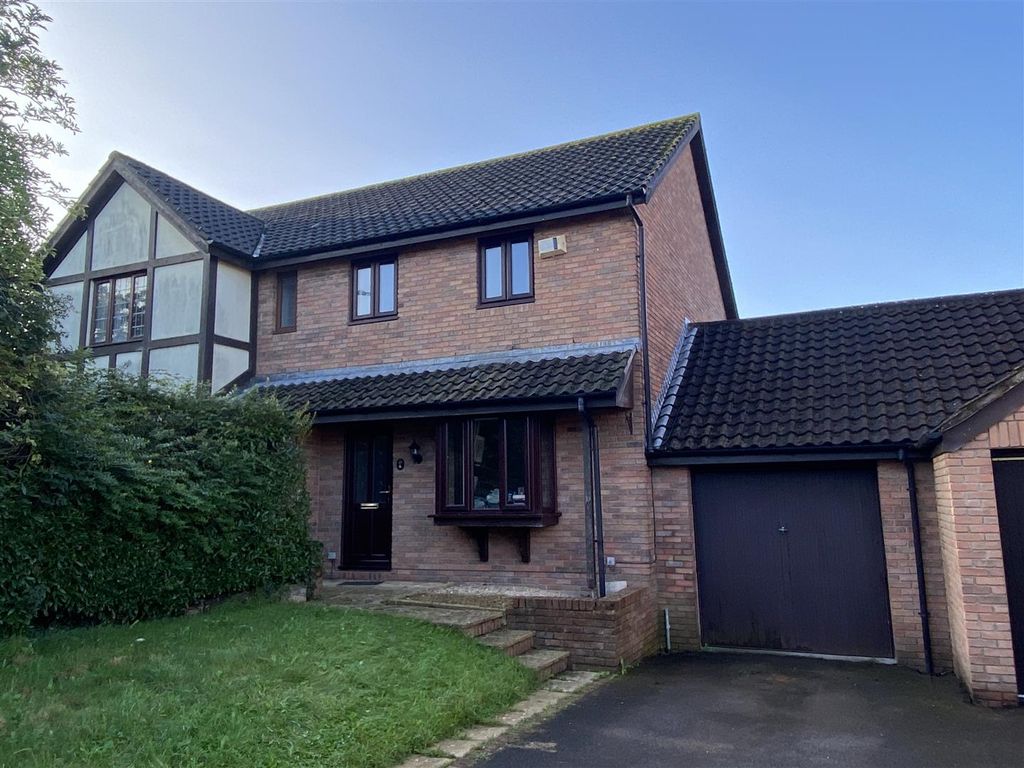 Property photo 1 of 17 Front View