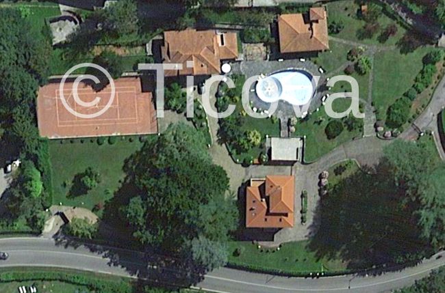 Property photo 1 of 1