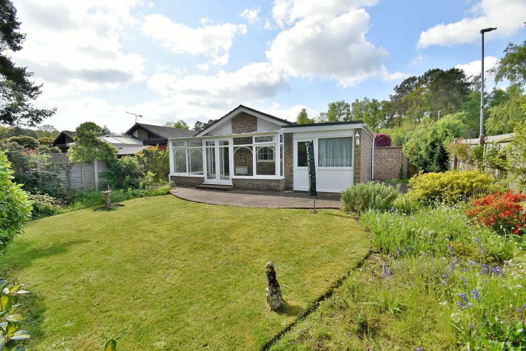 Property photo 3 of 11
