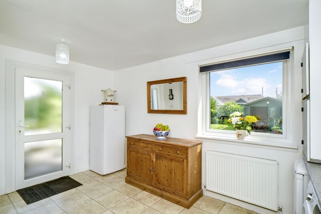 Property photo 3 of 11 Property Image 3
