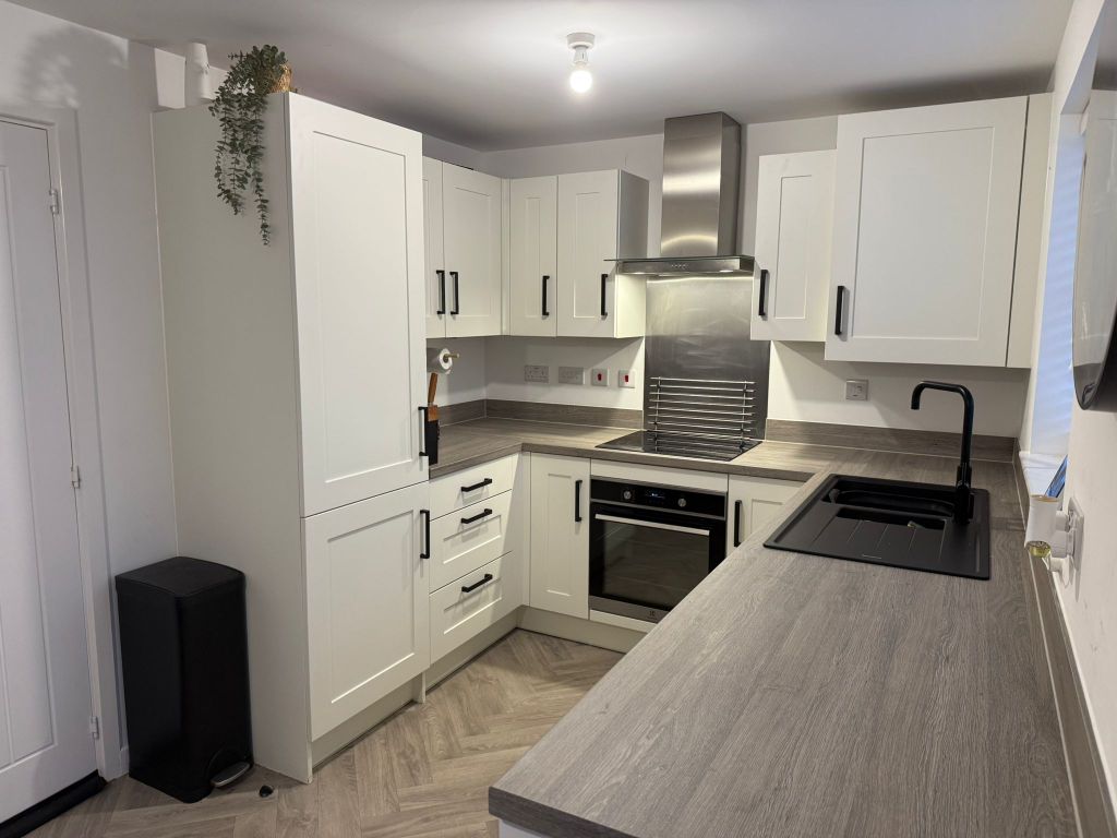 Property photo 1 of 5 Dining Room