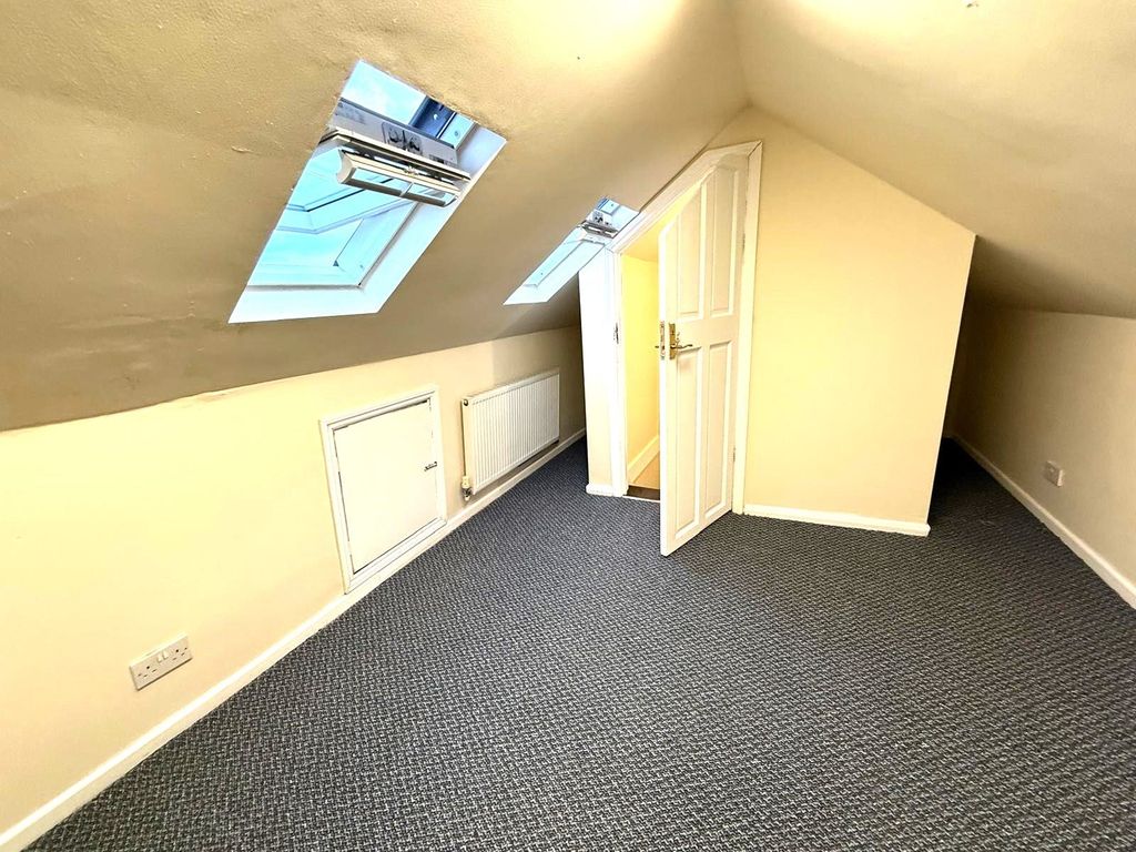 Property photo 2 of 12 Gallery